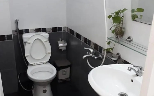 Queen Pearl Hostel