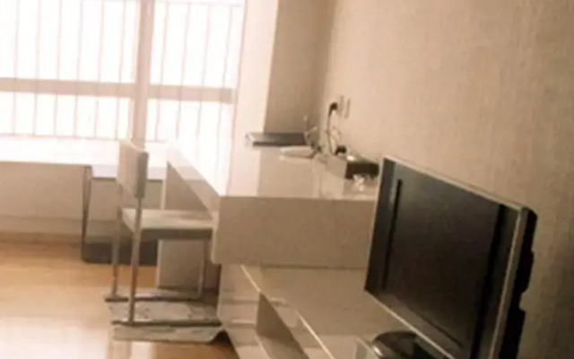 Private-Enjoyed Home Apt. of R&F Wales Apartment