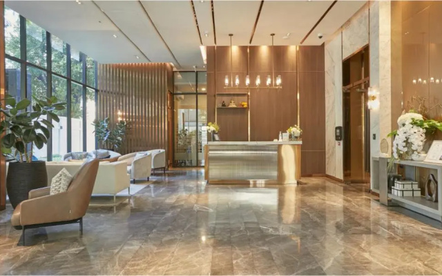 Luxury Apartment Queen Sirikit Asok Termianl 21
