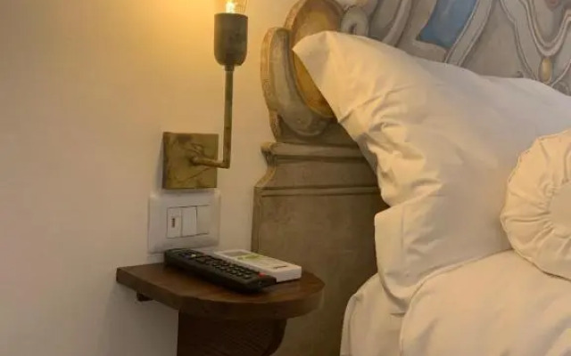 AI MAGAZZINI DEI MEDICI (casa con balcone)
