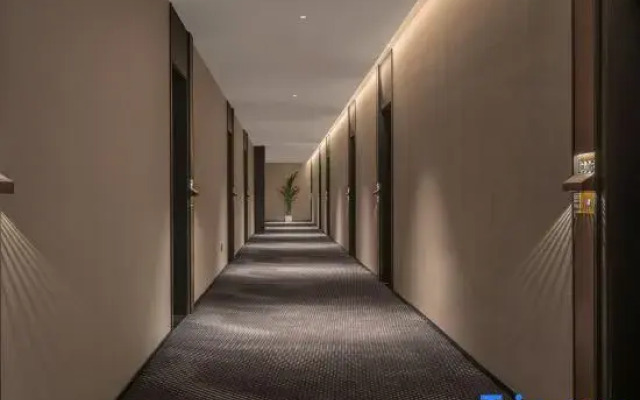 Orange Luxury Hotel (Chongqing Zhongxian Wanda Plaza Branch)