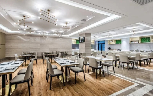Kyriad Marvelous Hotel (Chaozhou Fortune Center People’s Square )