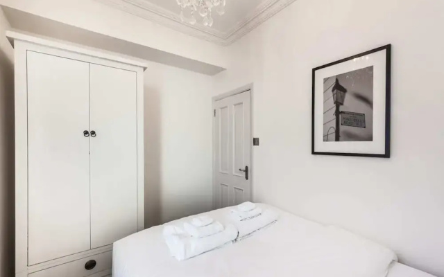 Elegant, Airy 2 Bedroom Flat in Paddington