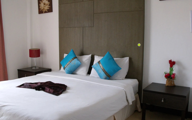 BGW Phuket - Hostel
