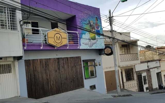 Отель Hostal Boutique La Mercedes вид на фасад
