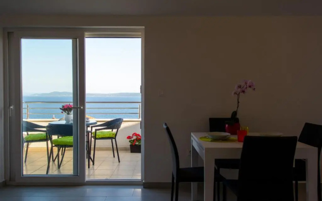Apartments Topli Bok
