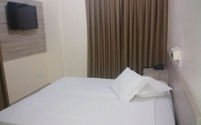 Plaza Suite Hotel