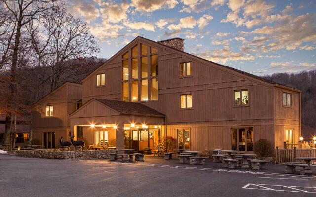 Bluegreen Vacations Blue Ridge Village An Ascend Resort In Banner