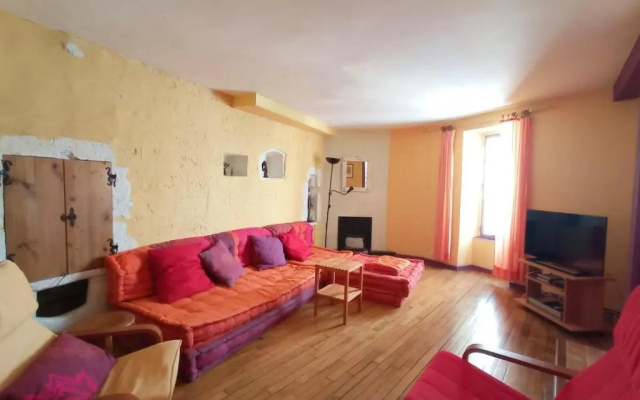 Appartement au coeur du village- Ref12