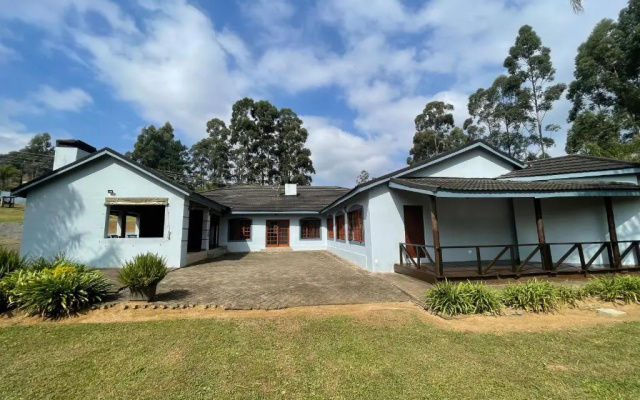 Boikhutsong House