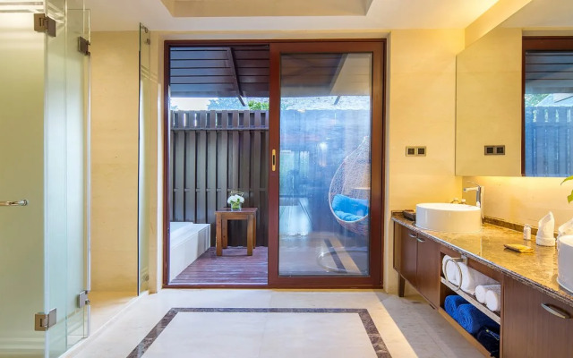 Yalong Bay Villas & Spa
