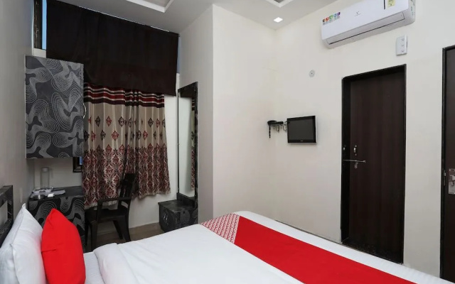 OYO 26612 Phoenix Inn