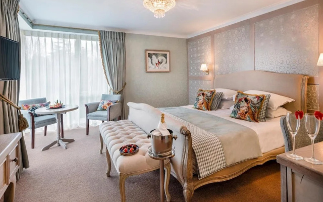 Avalon House Hotel