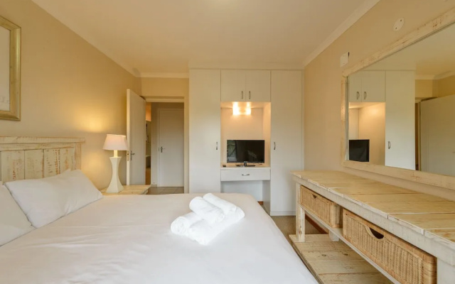San Lameer Villa Rentals  10905