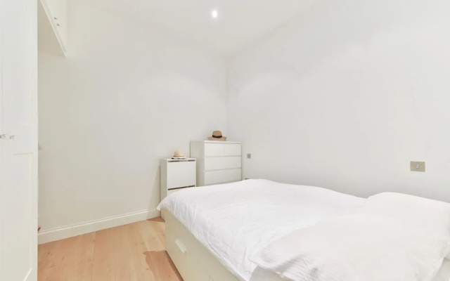 NEW Sleek and Smart 2BD Flat in Fulham/Chelsea