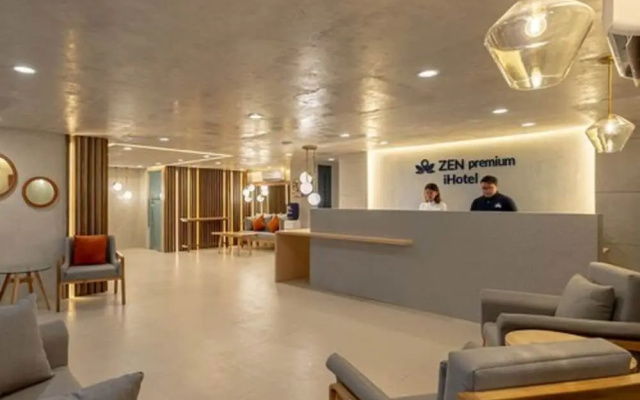 IHotel Uptown BGC