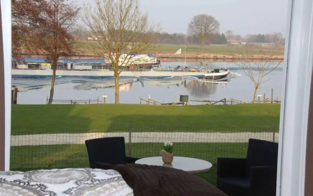 Veerhuys Tante Jet