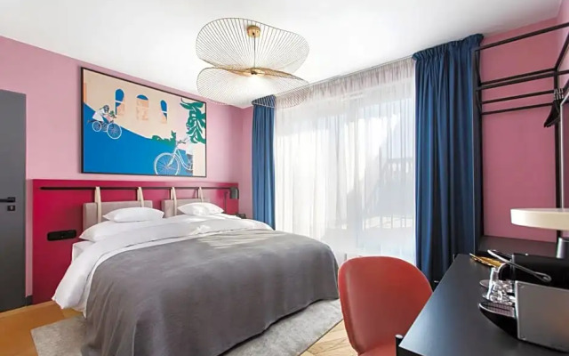 Alice Hostel