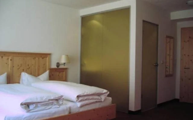 Hotel Troschana