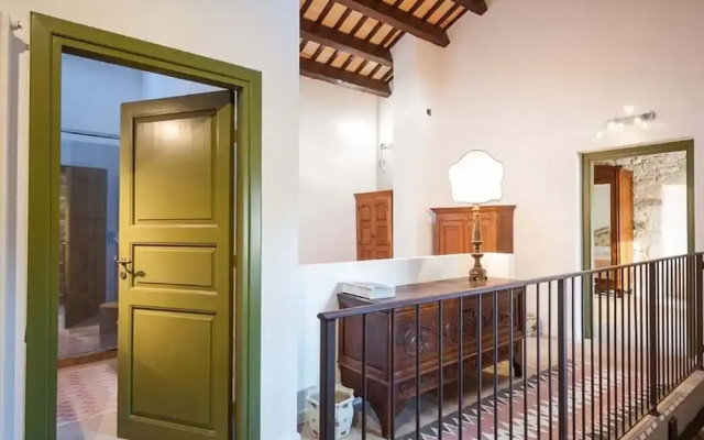 Luxury Holiday Home In Buseto Palizzolo With Swimming Pool