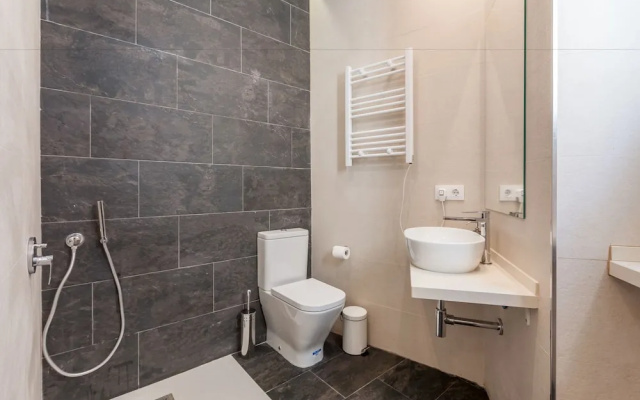 Sevilla Alquila Suites Jardines de Murillo con piscina climatizada