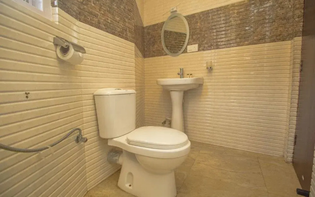 Gompus Paradise and Resort by OYO Rooms