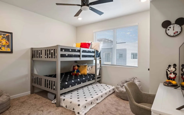 Desert Disney 2 Bedroom Condo