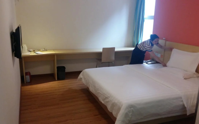 7 Days Inn