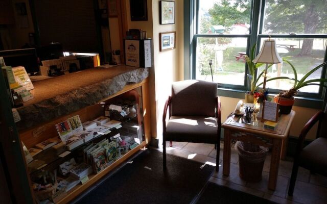 Maple Hill Farm Inn