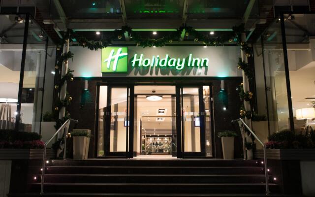 Отель Holiday Inn London - Kensington вид на фасад