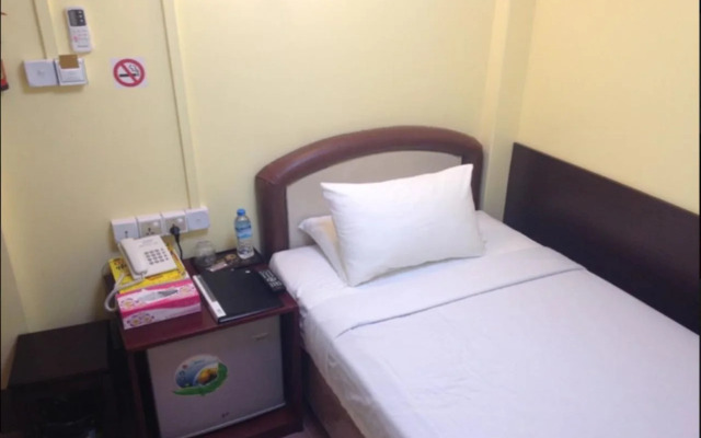 Royal 74 Hotel