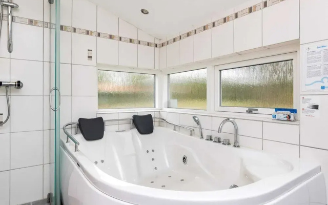 8 Person Holiday Home in Albaek