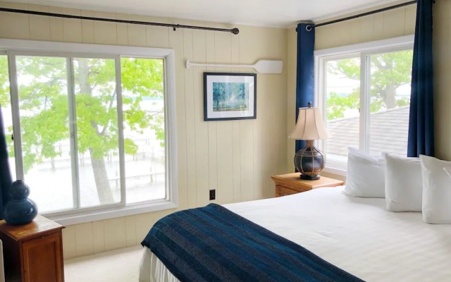 Churchill Pointe Inn