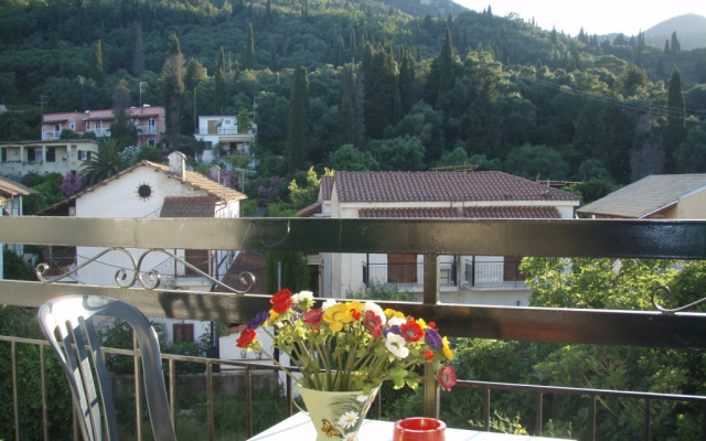 Hotel Loutrouvia