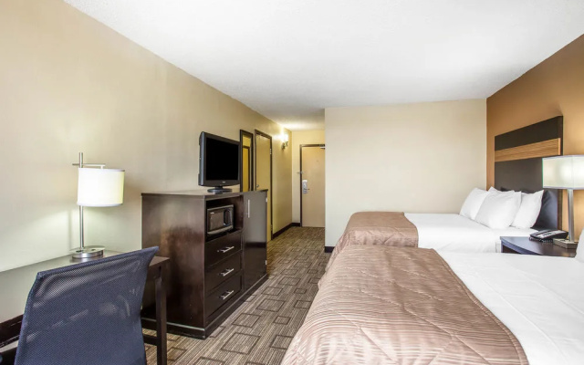 Clarion Hotel At Carowinds