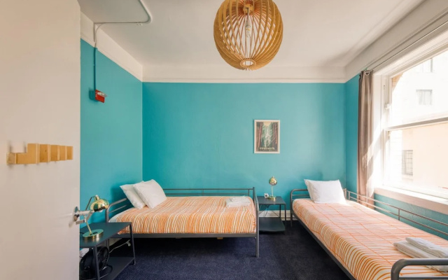 HI San Francisco Downtown Hostel