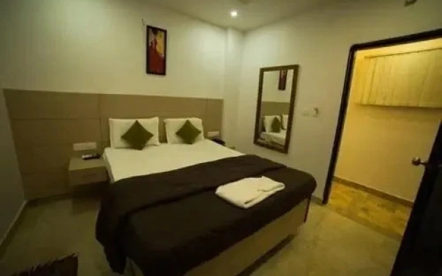 Sri Aditya Inn Boutique Hotel  by OYO Rooms
