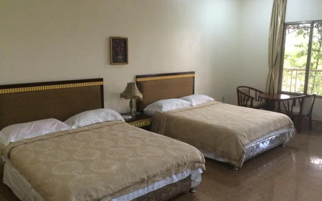 Yim Saan Hotel & Restaurant