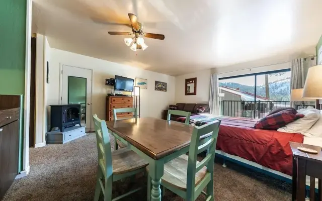 224 Bldg B 1 Bedroom Condo