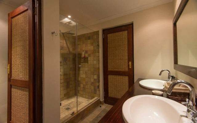 Inyati Game Lodge