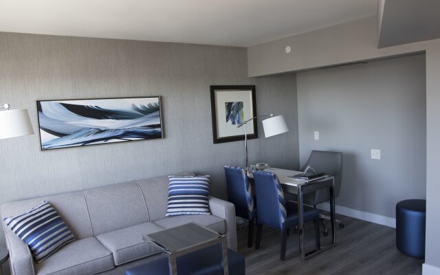 Отель Quality Suites Toronto Airport Канада, Торонто - отзывы, цены и фото номеров - забронировать отель Quality Suites Toronto Airport онлайн комната для гостей