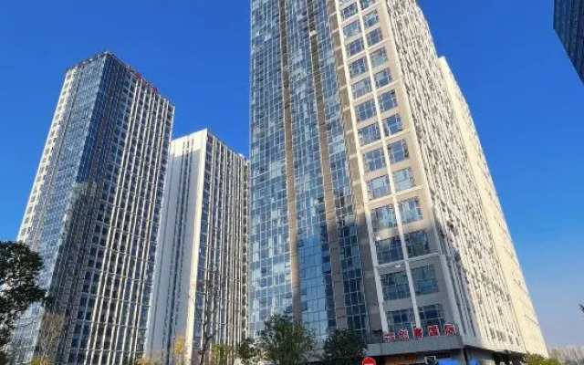 Puyue Holiday Homestay (Moon Island Guanziling Subway Station)