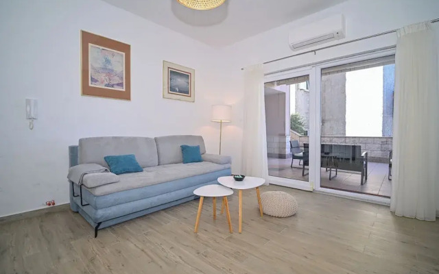 AMI Apartment Strožanac