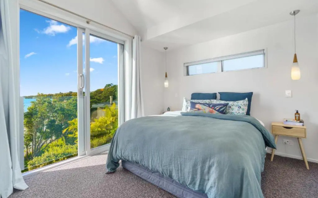 Harbour View - Westmere Holiday Apartment