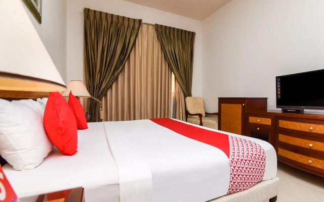 OYO 247 Host Palace hotel apartment