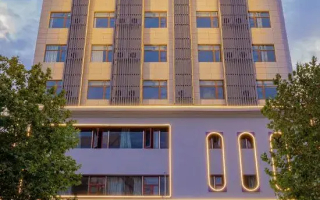 Mr. Zheng's Jingyang Hotel (Huanggang Wanda Plaza Branch)