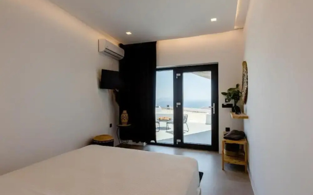 Lackos Luxury Suites