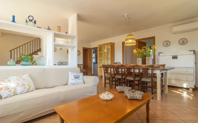 Can Pilos in Inca With 3 Bedrooms and 2 Bathrooms