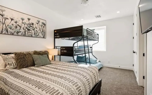 Seamons 5 Bedroom Home