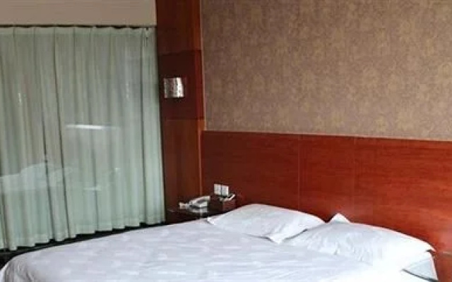 Echarm Hotel (Zhengzhou Conference and Exhibition Center Hongzhuan Road)